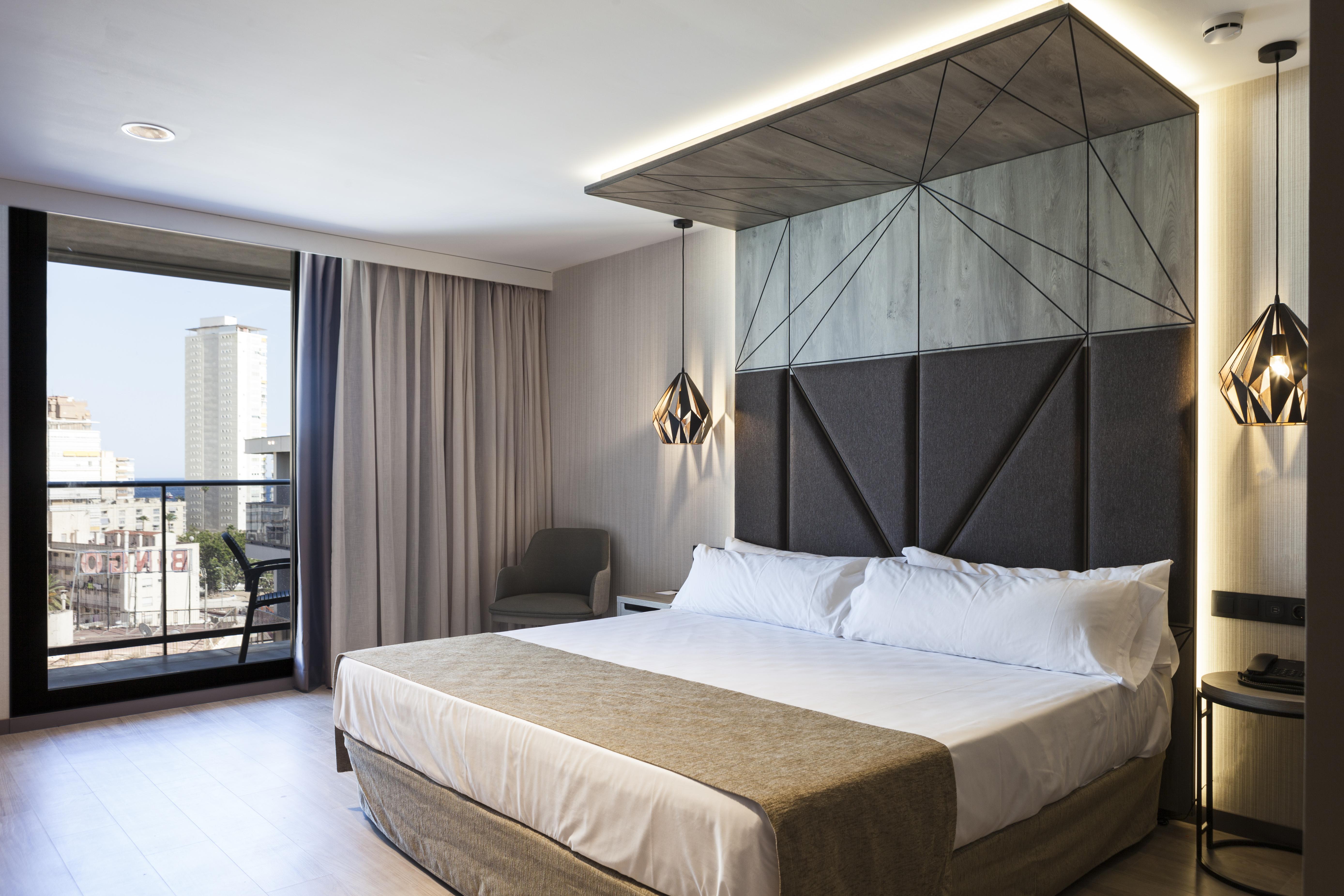 Hotel Bristol 4 Sup Benidorm Bagian luar foto
