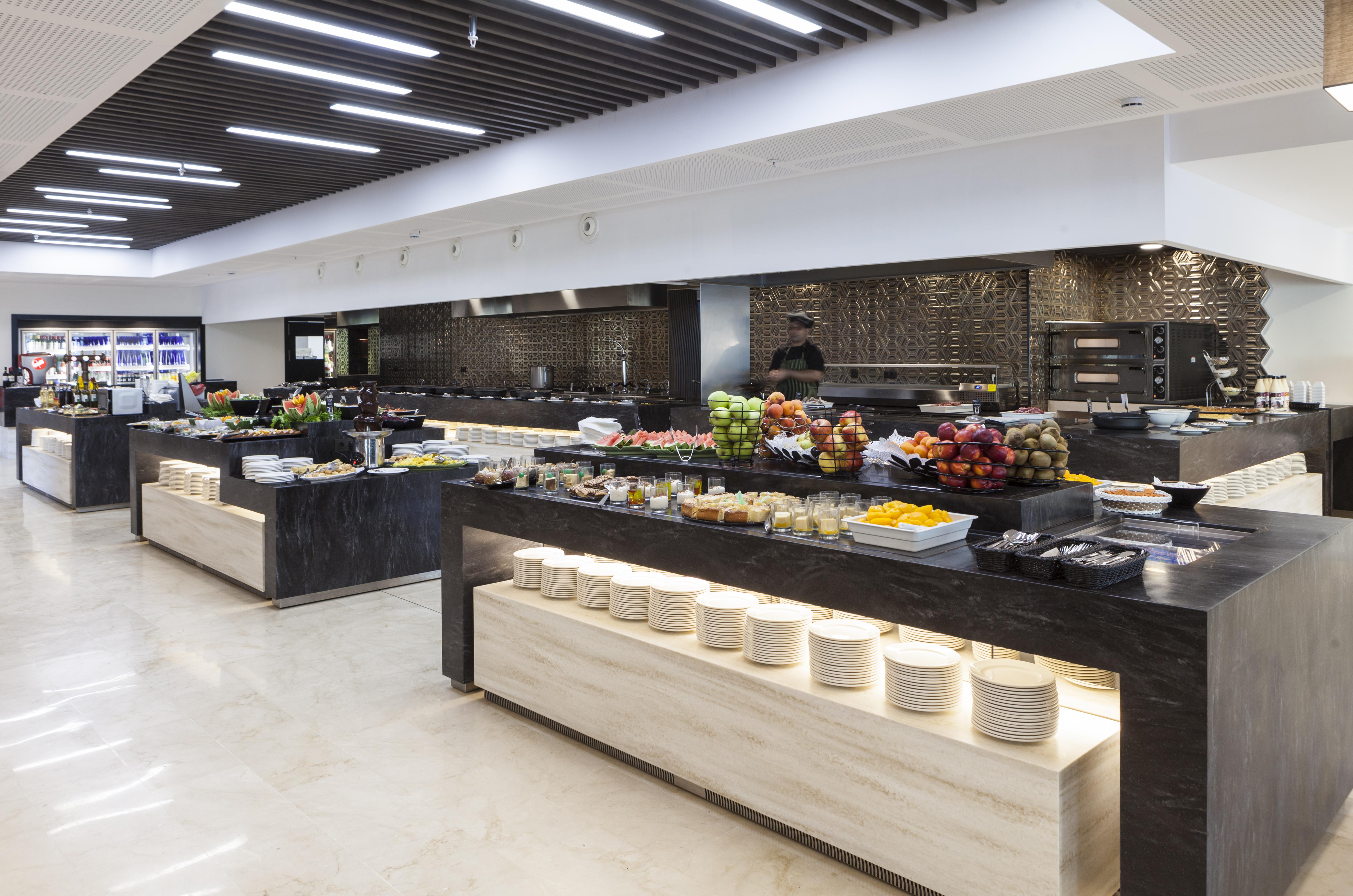 Hotel Bristol 4 Sup Benidorm Bagian luar foto
