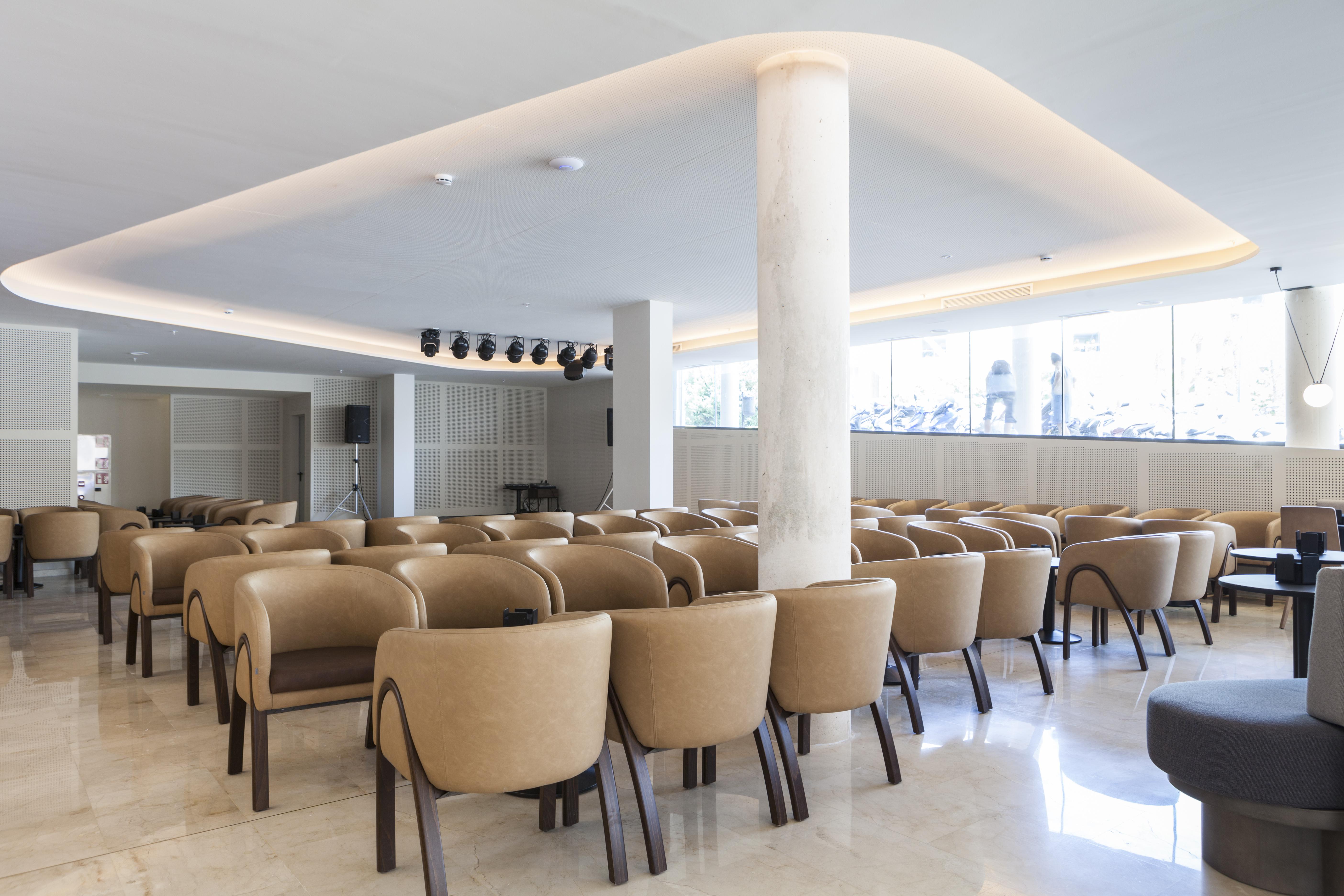 Hotel Bristol 4 Sup Benidorm Bagian luar foto