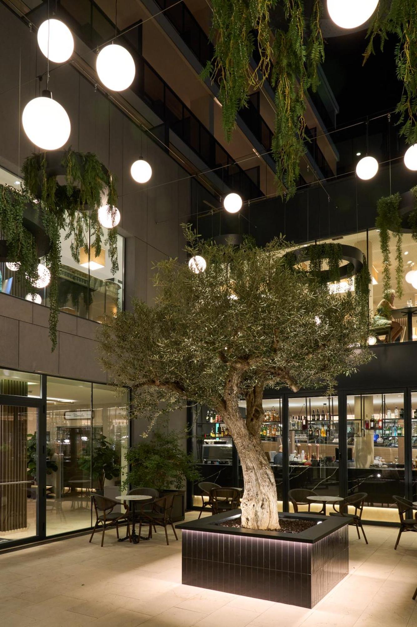 Hotel Bristol 4 Sup Benidorm Bagian luar foto